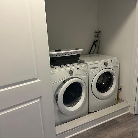 Modern Townhouse, Vaughan, Ontario, Canada Екстериор снимка