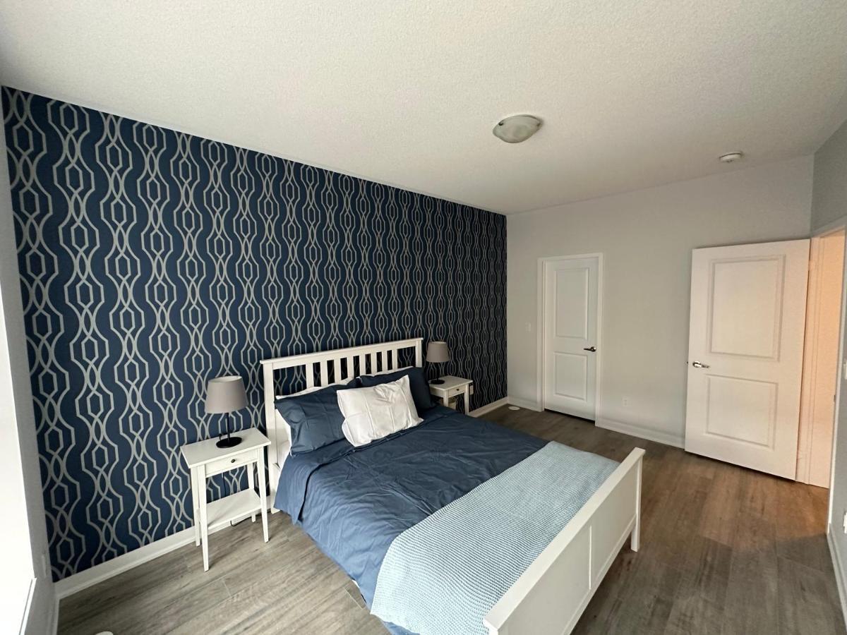 Modern Townhouse, Vaughan, Ontario, Canada Екстериор снимка
